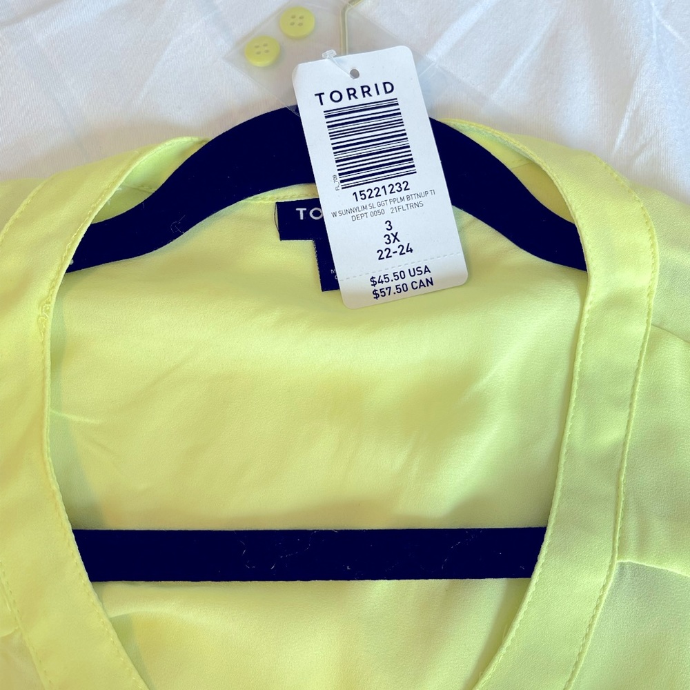 ❤️NWT❤️ torrid tie blouse